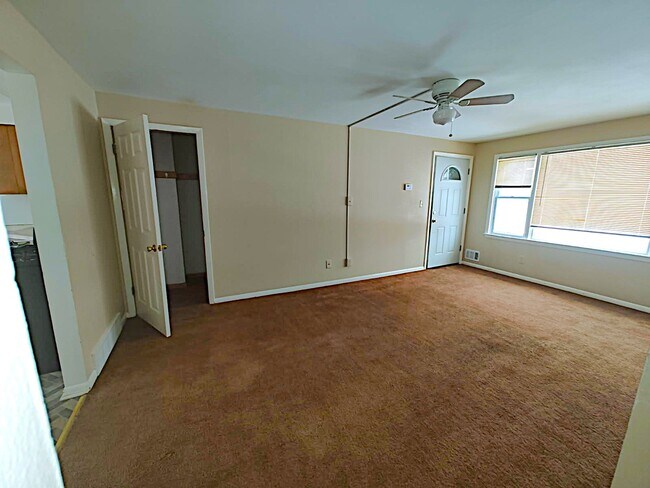 Photo - 534 Greenfield Rd