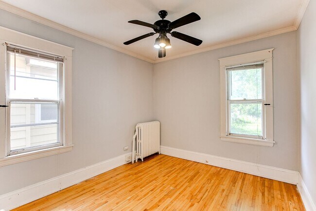 JUNE MOVE IN- HAMLINE UNIVERSITY - 6 BEDROOM - JUNE MOVE IN- HAMLINE UNIVERSITY - 6 BEDROOM