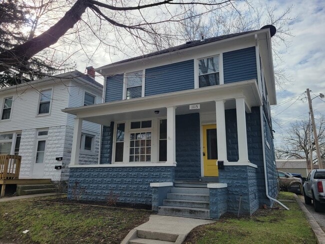 Building Photo - 1115 Maple Ave