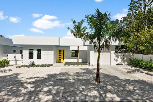 Building Photo - 2375 Waldemere St Rental