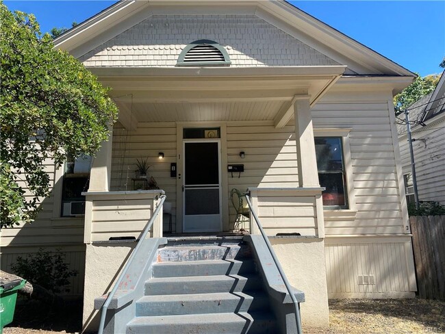 Photo - 411 W 6th St Townhome