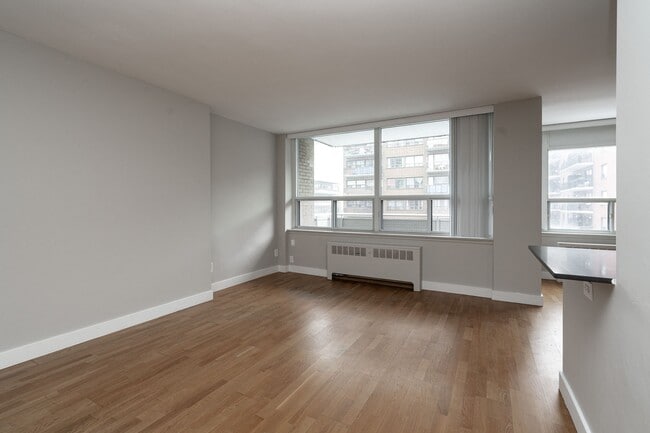 Building Photo - 95 Jameson Ave Unit 603