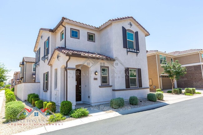 Building Photo - 9907 E Tahoe Ave