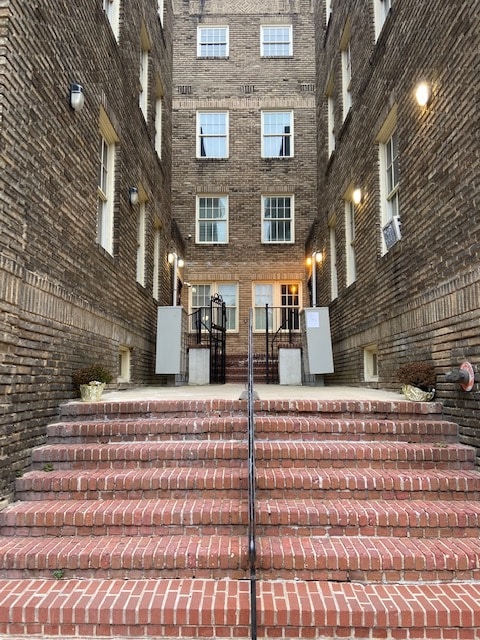 Building Photo - 2511 Eutaw Pl Unit 402 Rental