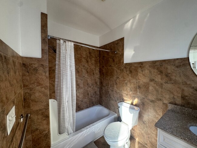 Photo - 226 Waverly Pl