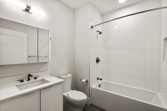 Photo - 3193 Washington St Unit 206
