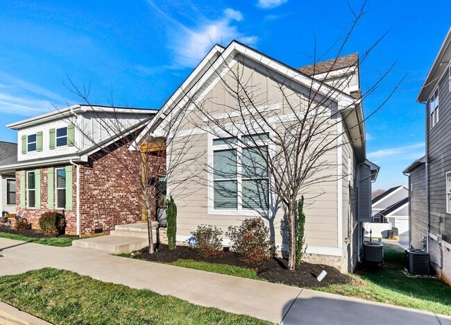 Photo - 1372 Hicks Edgen Rd