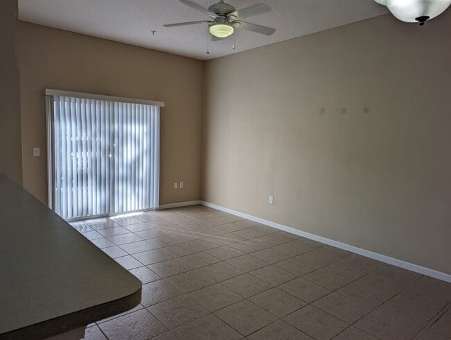 Photo - 9556 Armelle Way Unidad 9556 Armelle Way #3