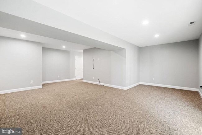 Building Photo - 89 Isabelle Ct Rental