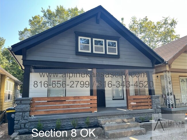 Updated NE Home, Off Street Parking, Secti... - Updated NE Home, Off Street Parking, Secti...