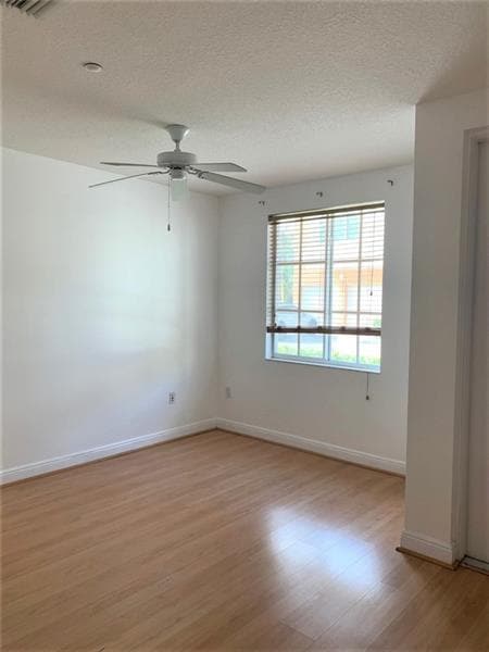 Photo - 1310 SW 3rd Ct