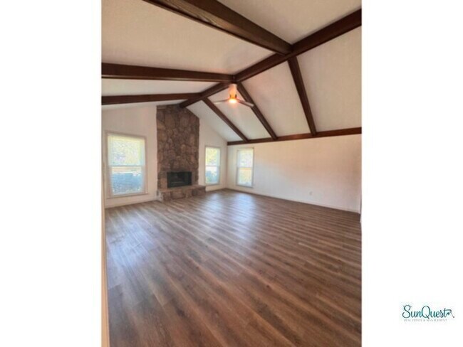 Photo - Beautifully updated 3 bedroom, pool home z...