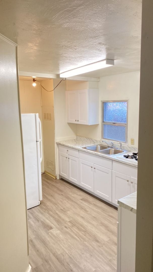 Photo - 1125 Hobart St Unit B
