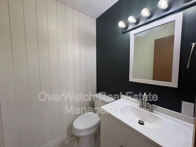 Photo - 6007 E 12th Ave