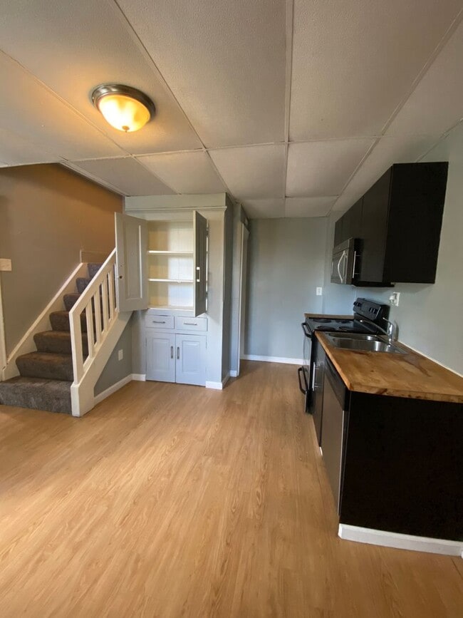 Photo - 2637 S 18th St Unit Apt 1