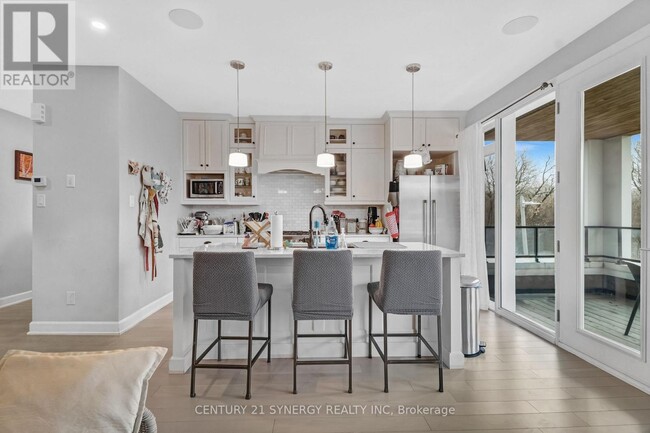 Photo - 143 Clegg St