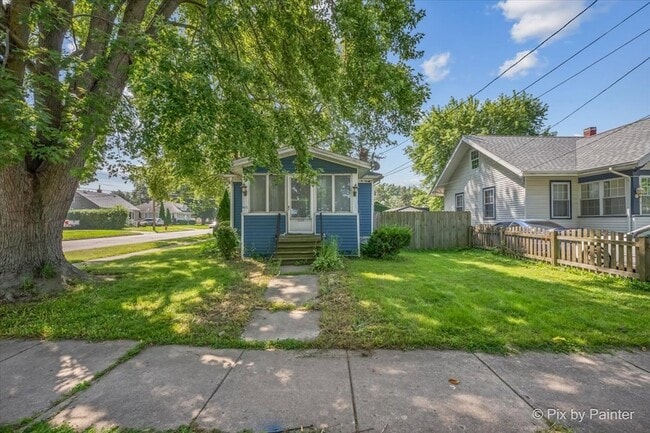 645 Slade Ave