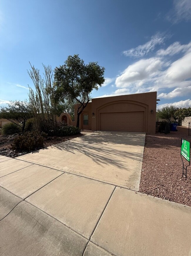 Photo - Beautiful 3 Bedroom Home! Available Now!