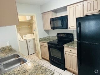 Building Photo - 8020 Braesmain Dr Unit 8020BRAESMAINDRIVEtbd Rental