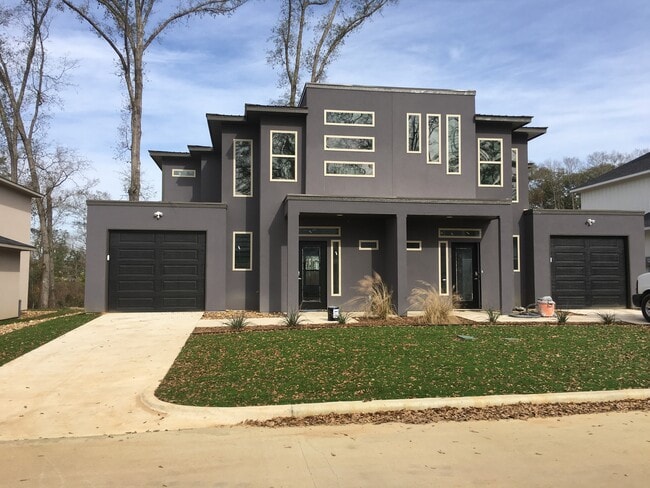 Building Photo - 10600 Brothers Ln Unit 10600-B