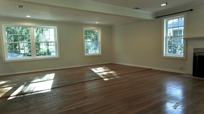 Photo - 1554 Geraldine Dr