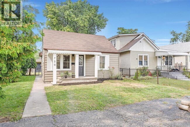 Photo - 720 Bensette St
