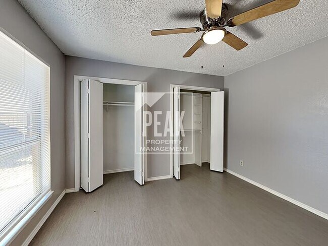 Photo - $1,475! 2/Bed1.5Bath duplex in Arlington!
