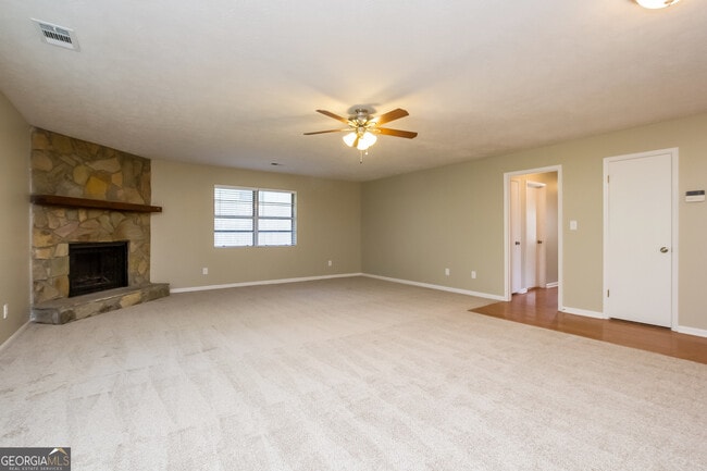 Photo - 3790 Creekview Cir