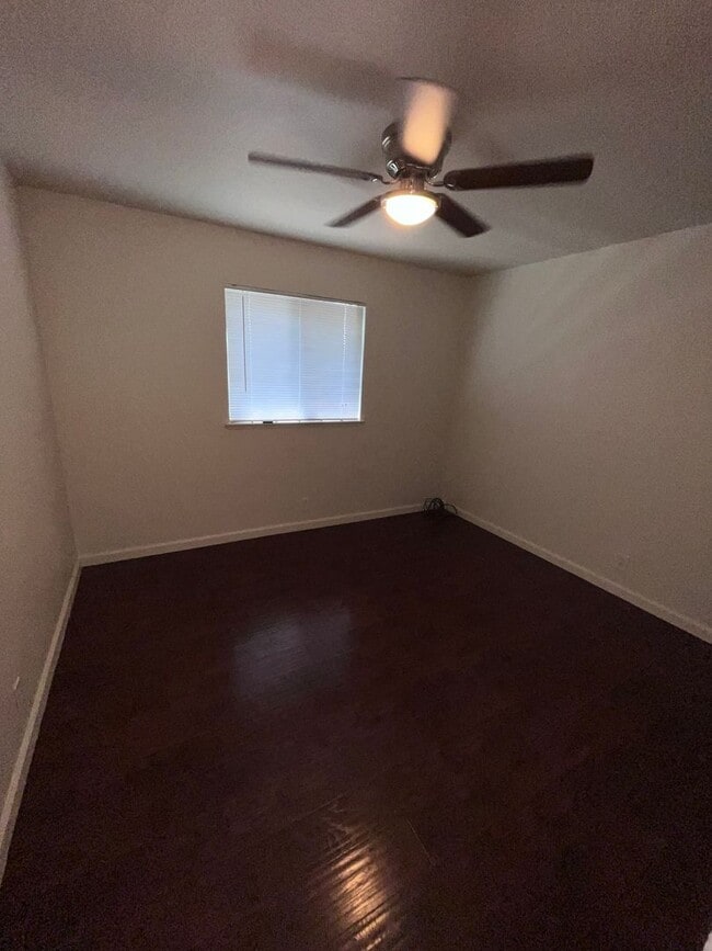 Photo - NICE UPDATED HOME IN ELK GROVE!!