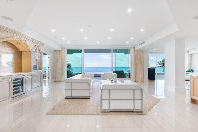 Building Photo - 2494 S Ocean Blvd Unit A2 Rental