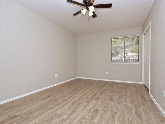 Photo - Berkett Drive Unit B