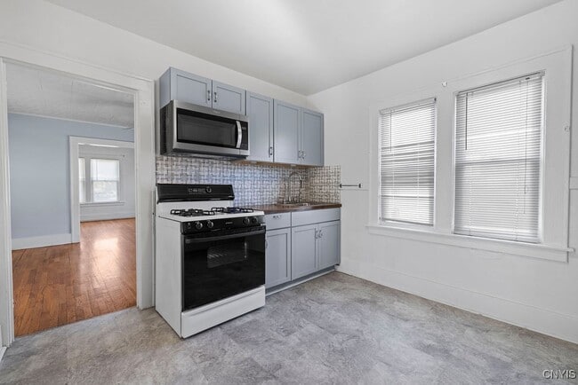 Photo - 403 Valley Dr