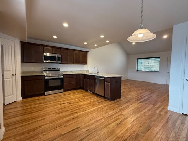 Photo - Fully Upgraded Executive Home For Lease