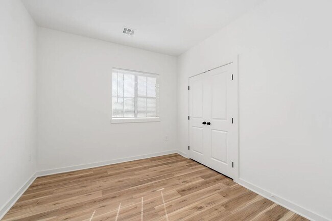 Photo - 2331 Spring Hill Ct-