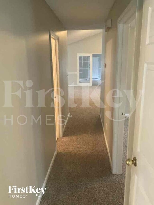 175 Planters Walk Rental House Rental in Locust Grove, GA