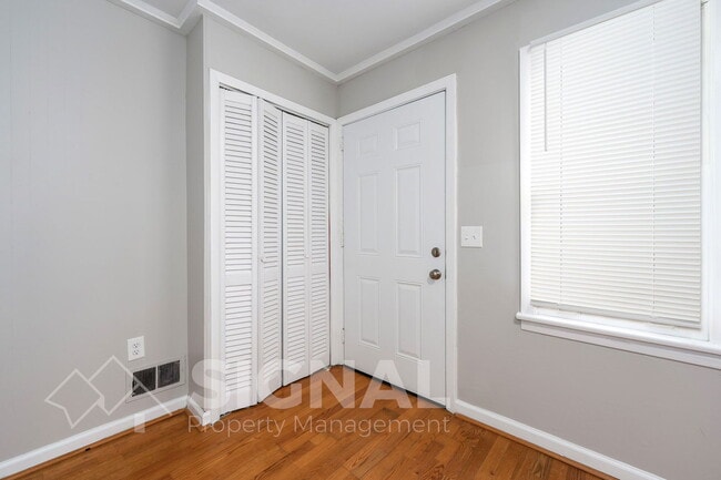 Photo - 425 Forsythe St