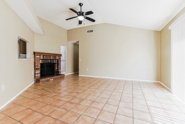 Photo - 549 N Granite St