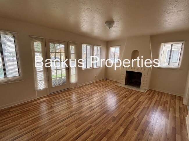 Photo - 249 Geil St Unit A
