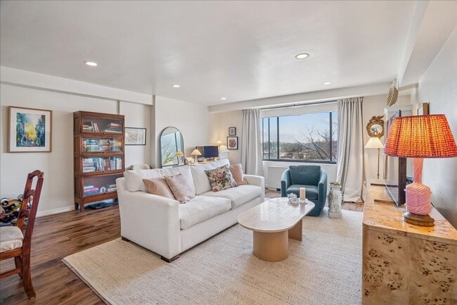 Photo - Large 1BR/1BA with Natural Light & Modern Finishes in Cleveland Park