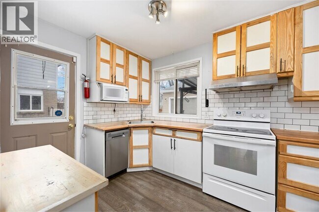 Photo - 111 Bedford Crescent