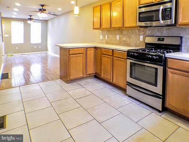 Photo - 2346 Gerritt St
