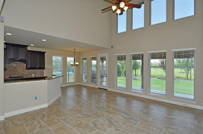 Photo - 11002 Glenrothers Dr