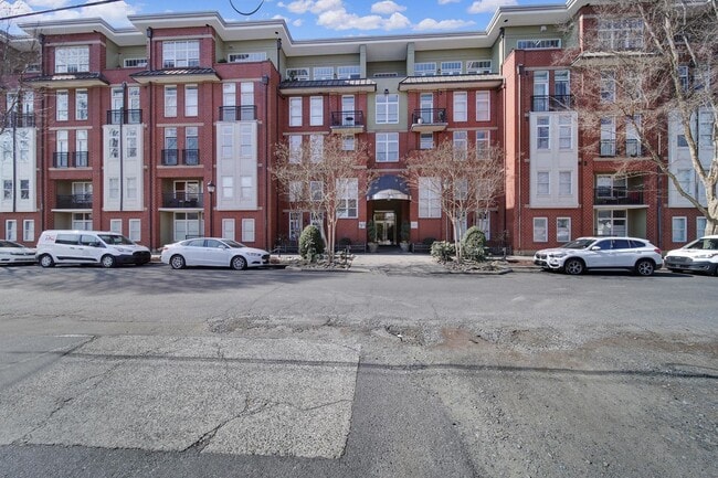 Beautiful 2 Bed 2 Bath Condo in Dilworth! - Beautiful 2 Bed 2 Bath Condo in Dilworth!