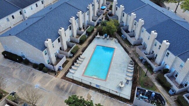 Photo - 2874 Holly Hall St Unit 2874