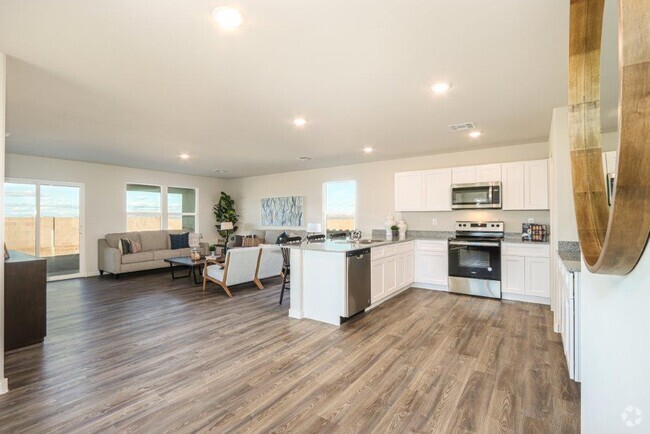 Building Photo - 2440 Tapatio Dr Rental