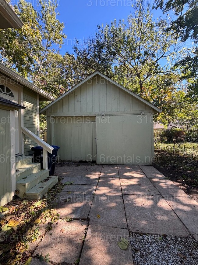 Photo - 510 N Alleghany St