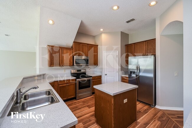 Photo - 1080 Meadow Pointe Ct