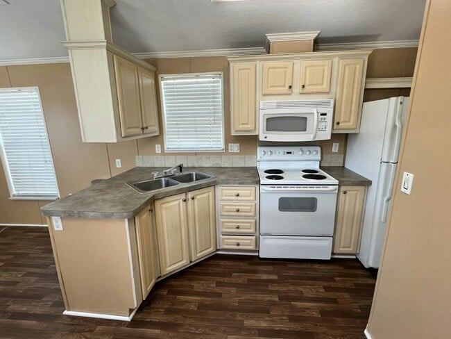 Photo - 3318 Chicago Bears St