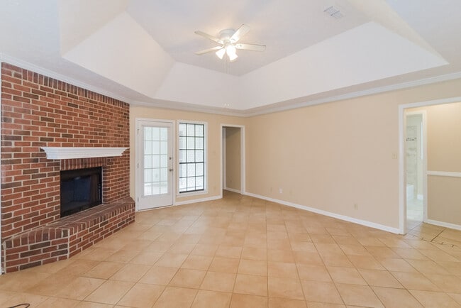 Photo - 414 Woodhaven Ct