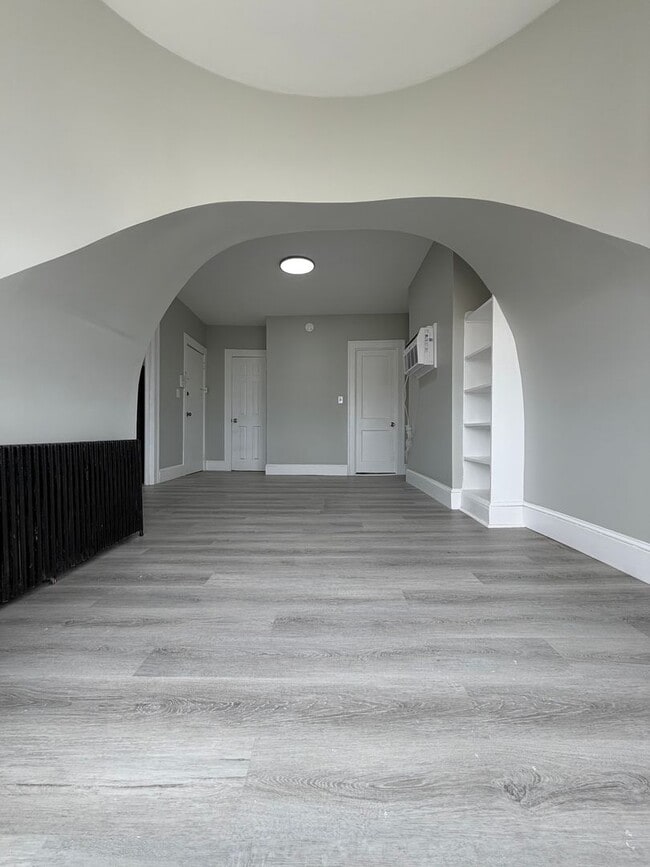 Photo - Grove St Apartments